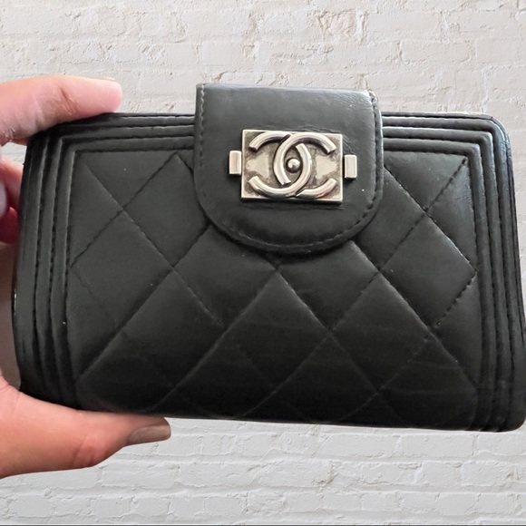 Chanel Quilted Wallet - Picture 6 of 16